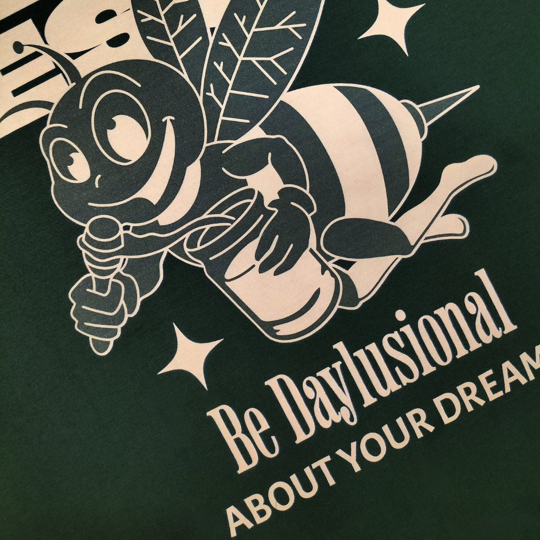 CHASE YOUR DREAMS OVERSIZED T-SHIRT